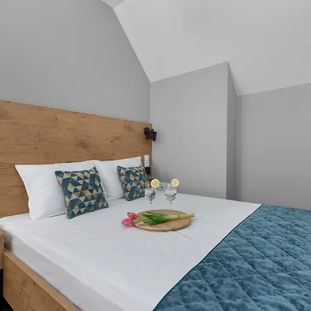 Jasny Z Balkonem I Basenem By Renters شقة *