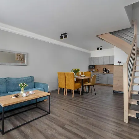 Jasny Z Balkonem I Basenem By Renters شقة